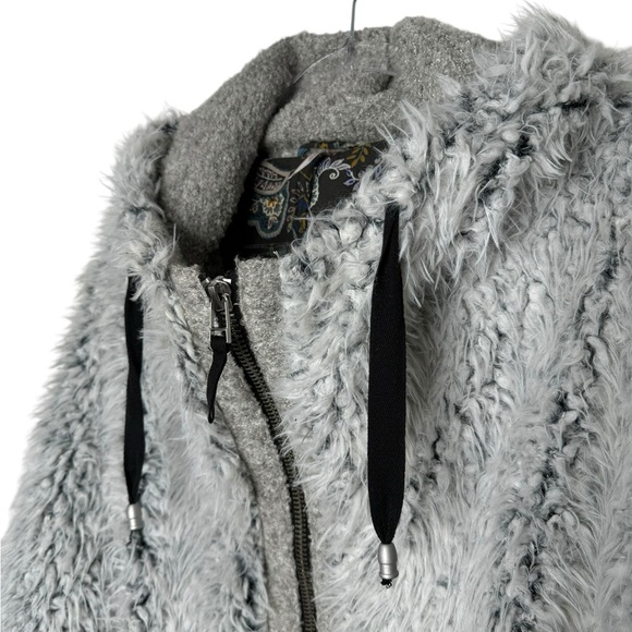 Free People | Fluffy Dolman Faux Fur Jacket XS/S - Picture 8 of 13